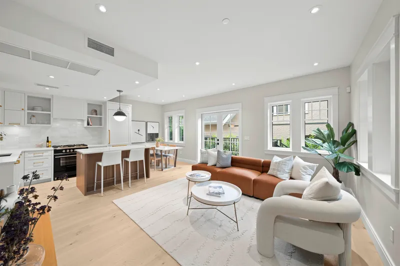 1458 W 45TH AVENUE - photo 4 of 25