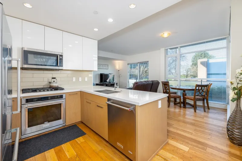 127 5311 CEDARBRIDGE WAY - photo 3 of 25