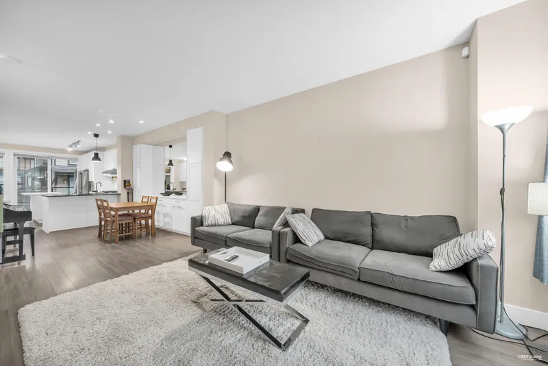 26 6088 BERESFORD STREET - photo 4 of 25