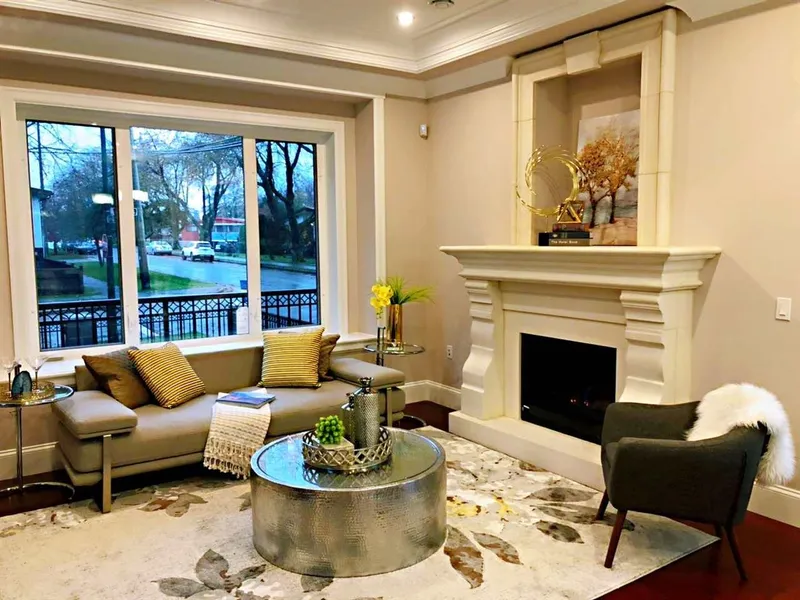 3101 E 46TH AVENUE - photo 2 of 22