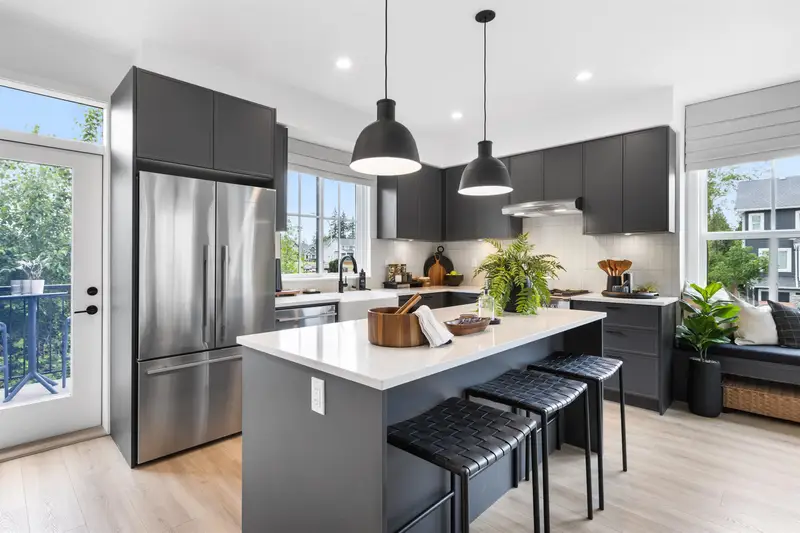 52 7918 204B STREET - photo 2 of 25