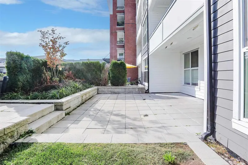 B120 8150 207 STREET - photo 2 of 18