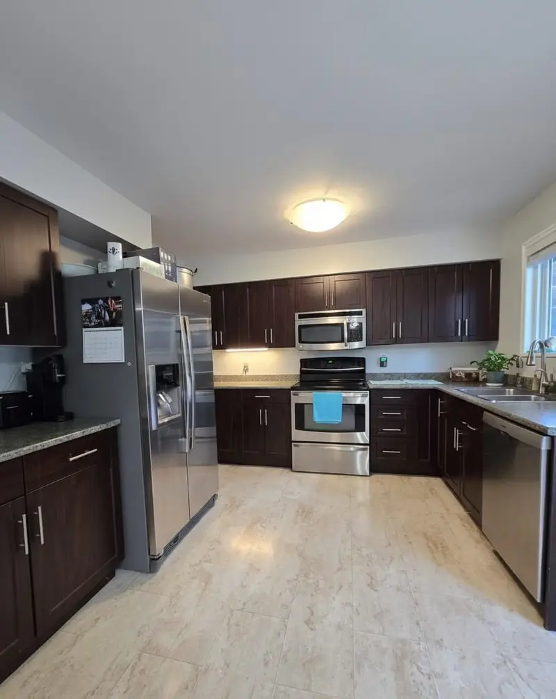 7133 114A STREET - photo 2 of 9