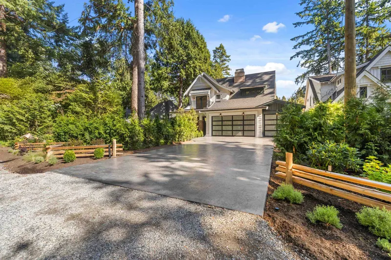 2422 CHRISTOPHERSON ROAD - photo 2 of 25