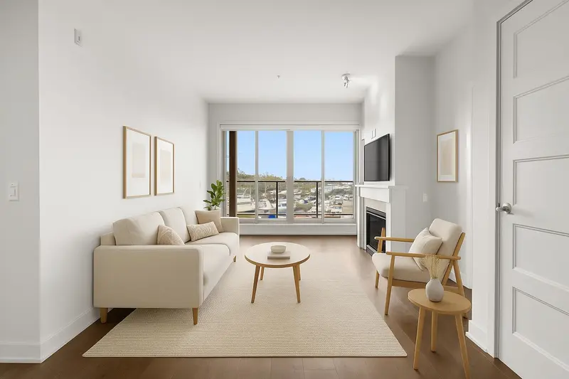 209 6160 LONDON ROAD - photo 4 of 25