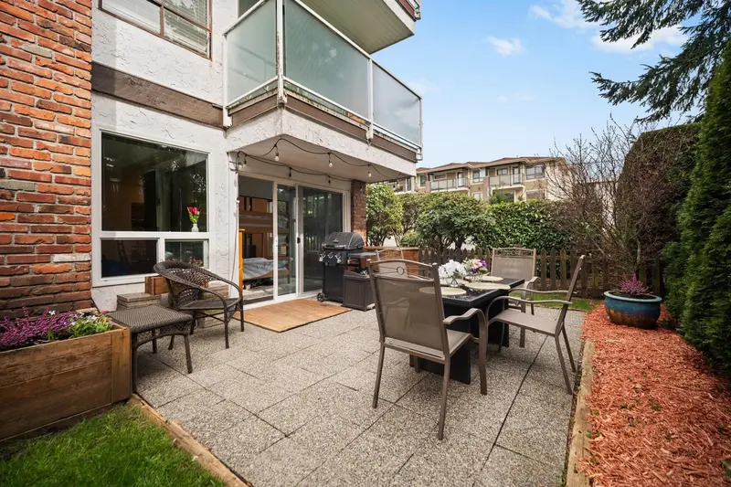 101 1331 FOSTER STREET - photo 3 of 25