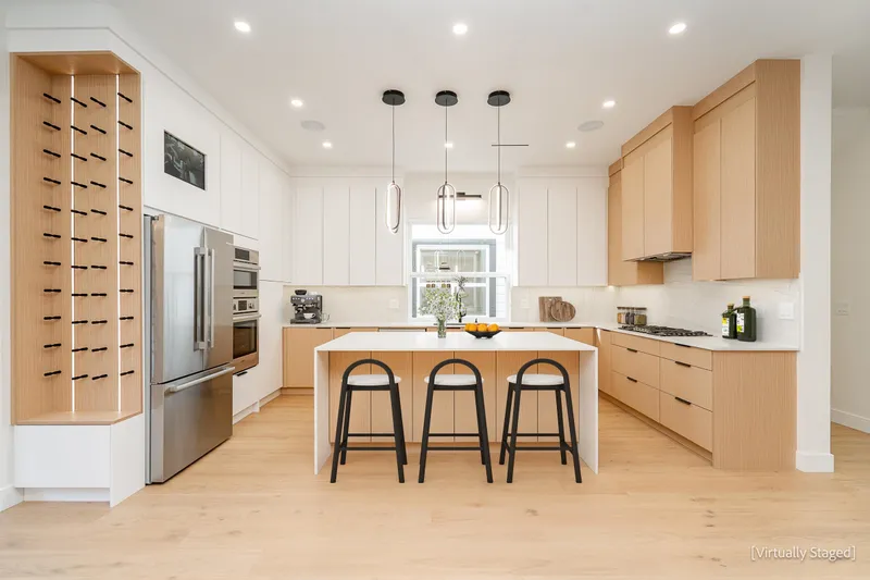 2717 HENRY STREET - photo 1 of 25