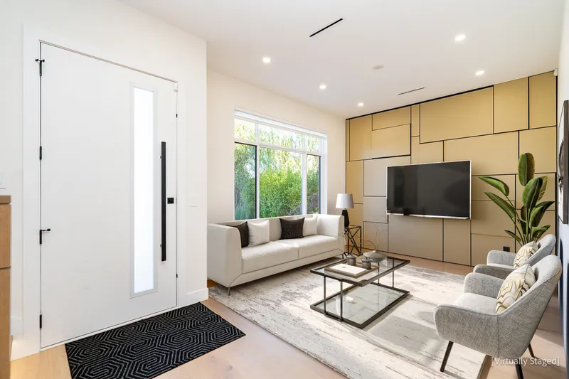 2717 HENRY STREET - photo 3 of 25