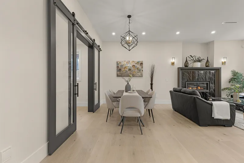 841 RONDEAU STREET - photo 4 of 25