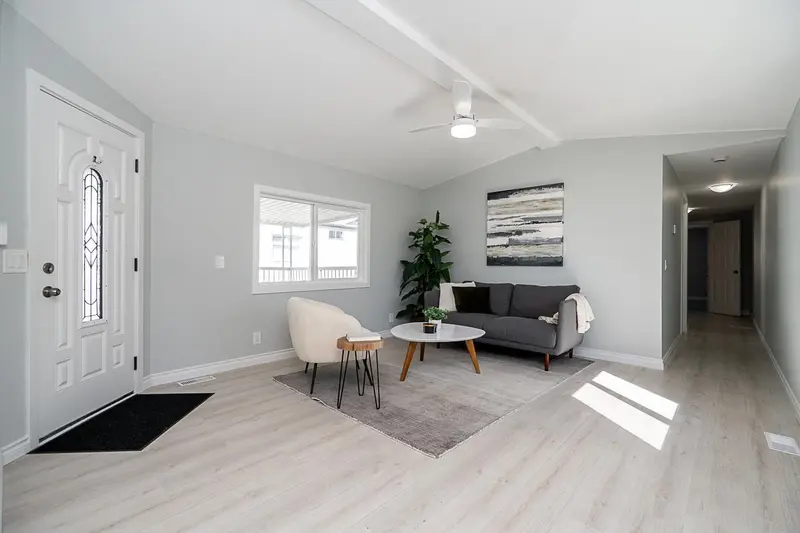 69 8254 134 STREET - photo 3 of 25