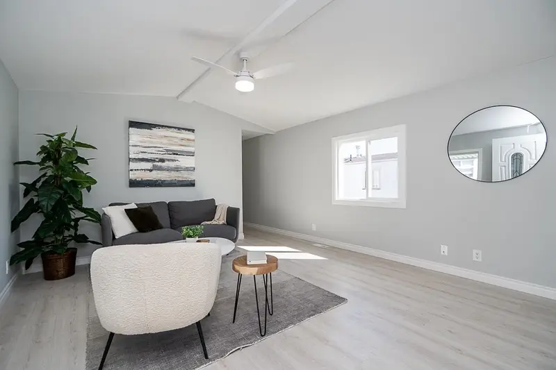 69 8254 134 STREET - photo 4 of 25