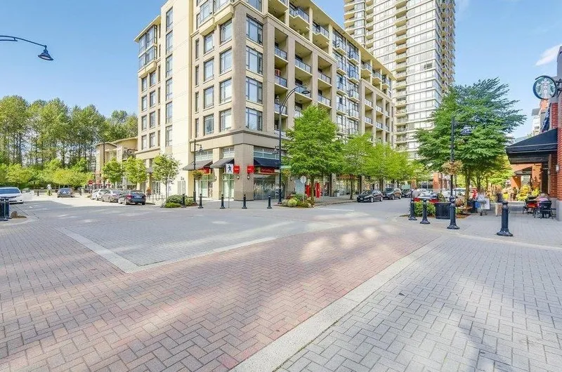 705 400 CAPILANO ROAD - photo 3 of 17