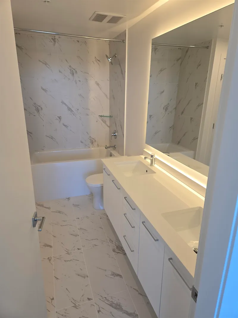 2001 1588 JOHNSTON ROAD - photo 4 of 6