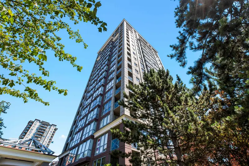 1901 850 ROYAL AVENUE - photo 2 of 25