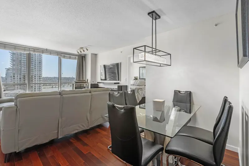 1901 850 ROYAL AVENUE - photo 4 of 25