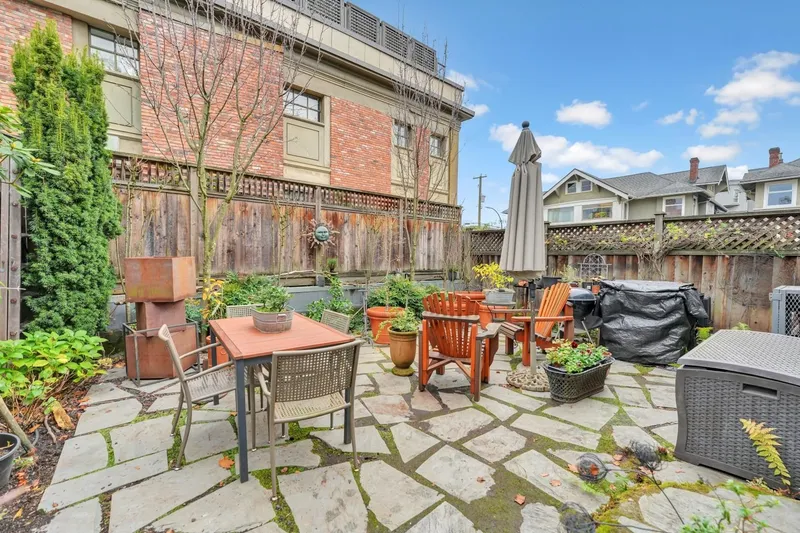 2303 W 3RD AVENUE - photo 3 of 25