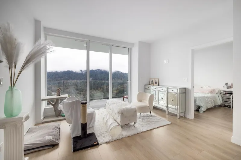 3002 567 CLARKE ROAD - photo 3 of 21