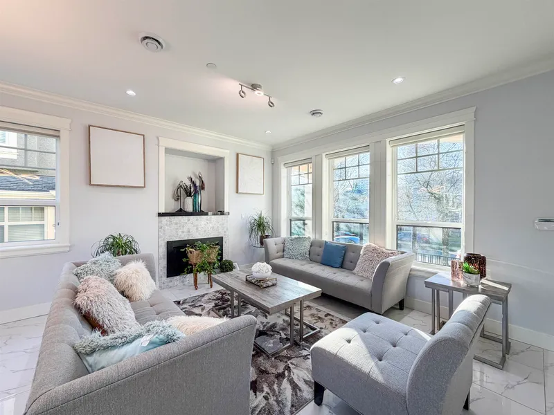 5626 ELIZABETH STREET - photo 2 of 15