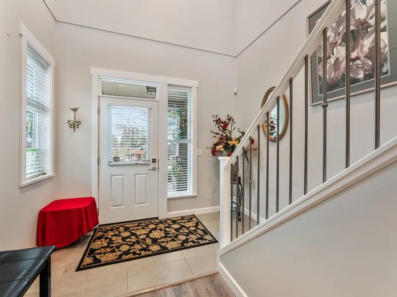 69 7138 210 STREET - photo 2 of 25