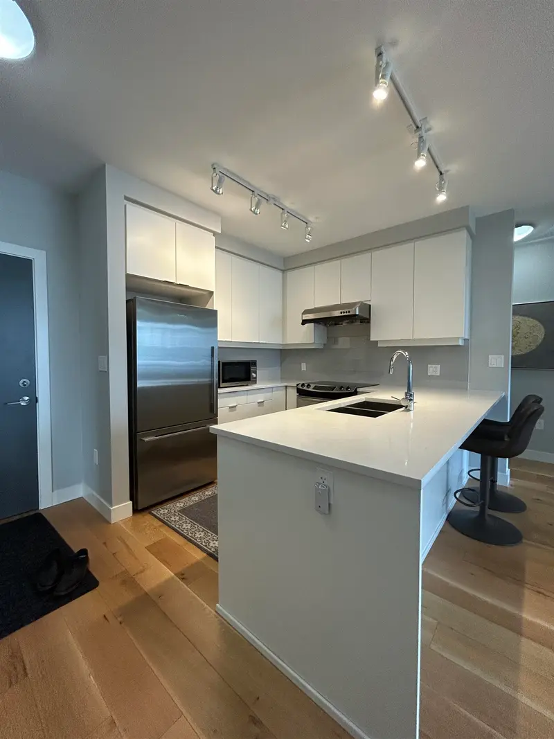 518 9393 TOWER ROAD - photo 3 of 17