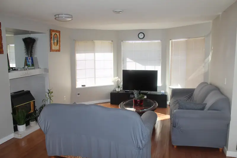 6310 171 STREET - photo 3 of 19