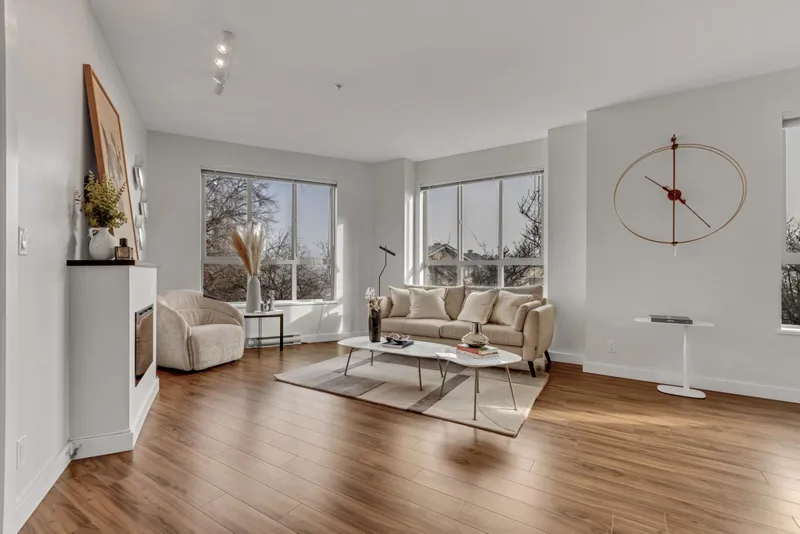 201 250 FRANCIS WAY - photo 3 of 25