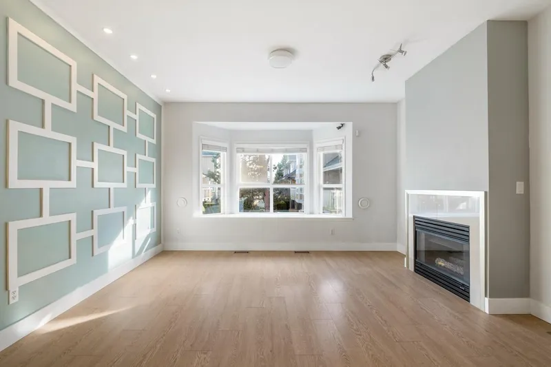 8 7833 HEATHER STREET - photo 2 of 24