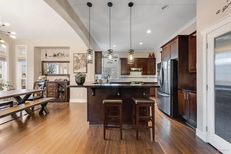 1318 FIFESHIRE STREET - photo 3 of 25