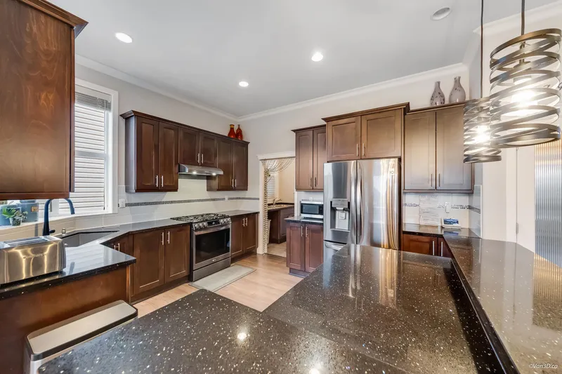 1318 FIFESHIRE STREET - photo 4 of 25