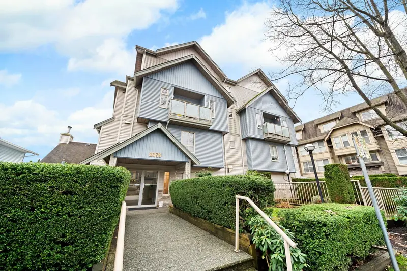 25 2378 RINDALL AVENUE - photo 1 of 22