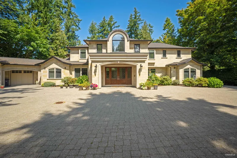 13939 28 AVENUE - photo 1 of 25