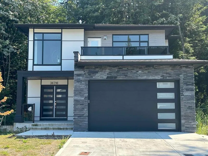 36716 DIANNE BROOK AVENUE - photo 2 of 17