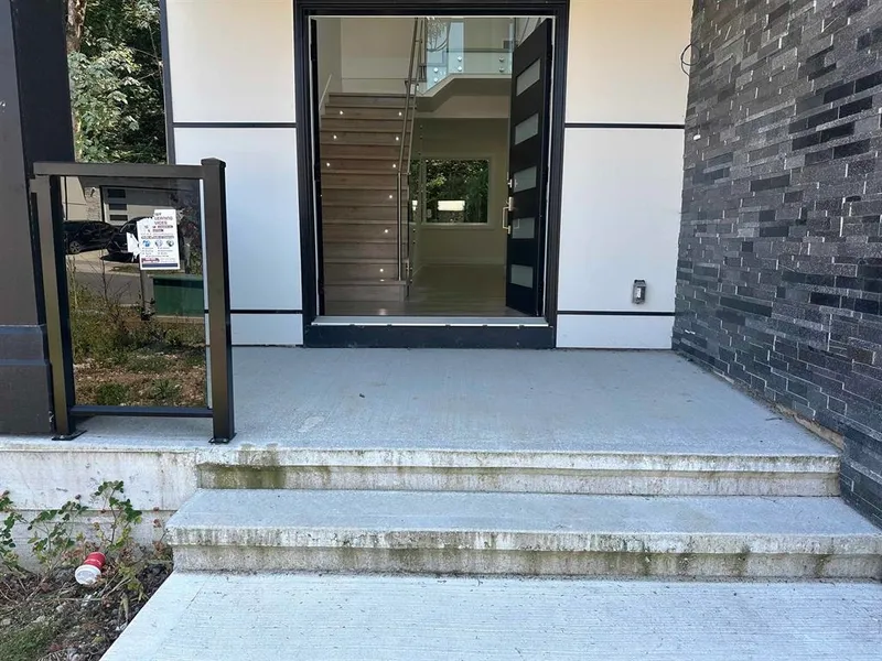 36716 DIANNE BROOK AVENUE - photo 3 of 17