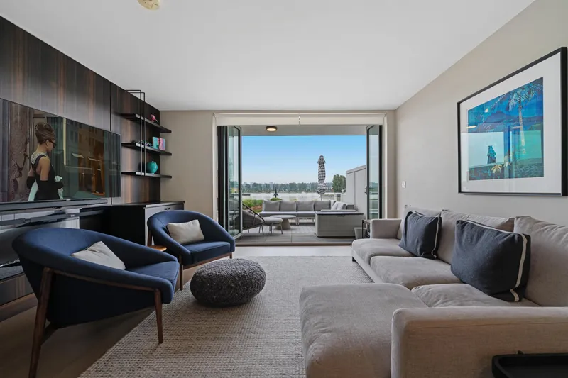 TH210 210 SALTER STREET - photo 2 of 25