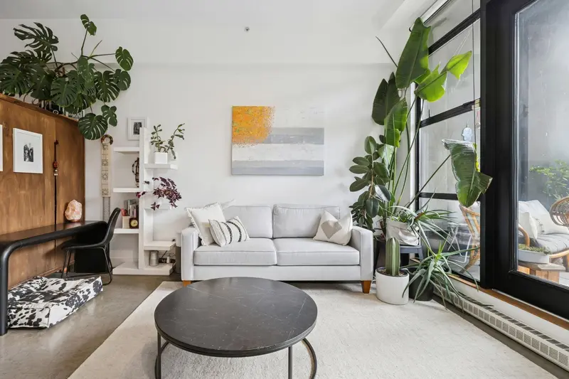 10 2156 W 12TH AVENUE - photo 3 of 25