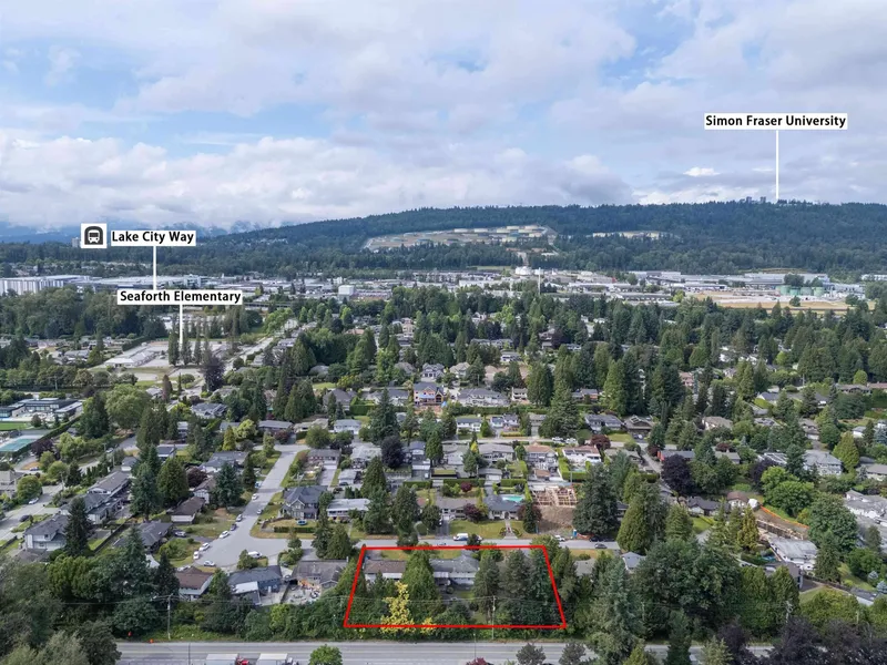 3869 WINLAKE CRESCENT - photo 1 of 6