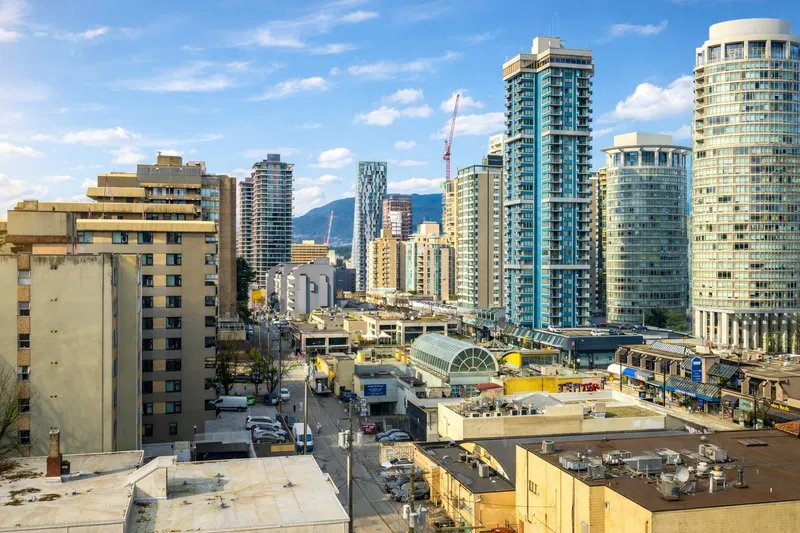 1003 1111 HARO STREET - photo 2 of 25