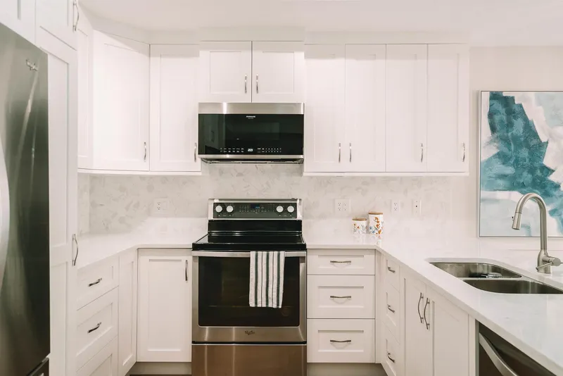 19 14877 33 AVENUE - photo 4 of 25