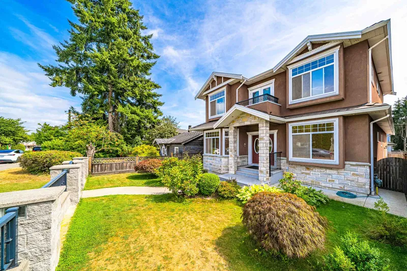 3968 SPRUCE STREET - photo 4 of 25