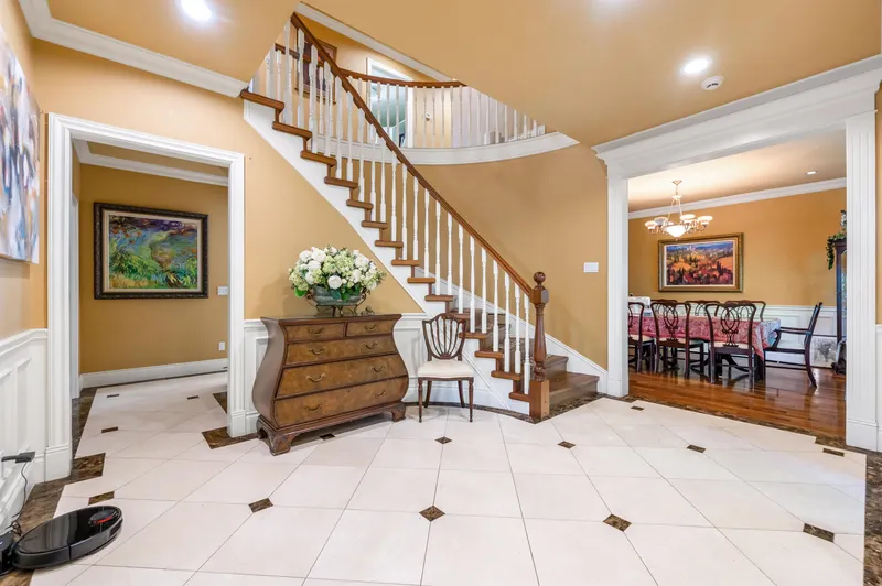 6261 ADERA STREET - photo 4 of 25