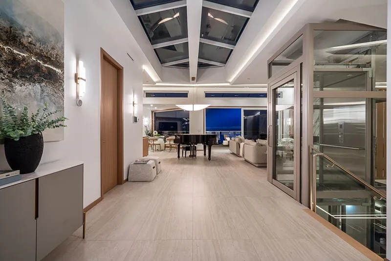 2356 OTTAWA AVENUE - photo 2 of 25