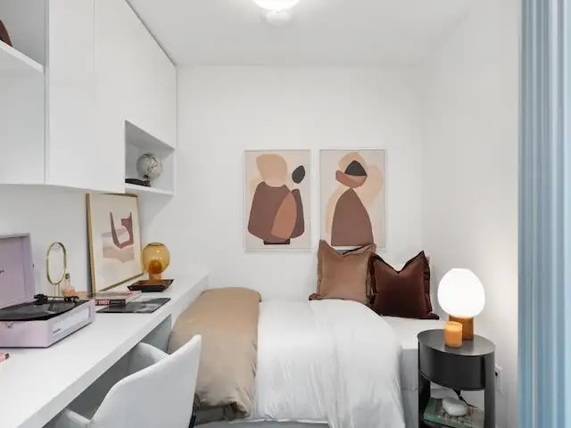 3204 518 CLARKE ROAD - photo 3 of 14