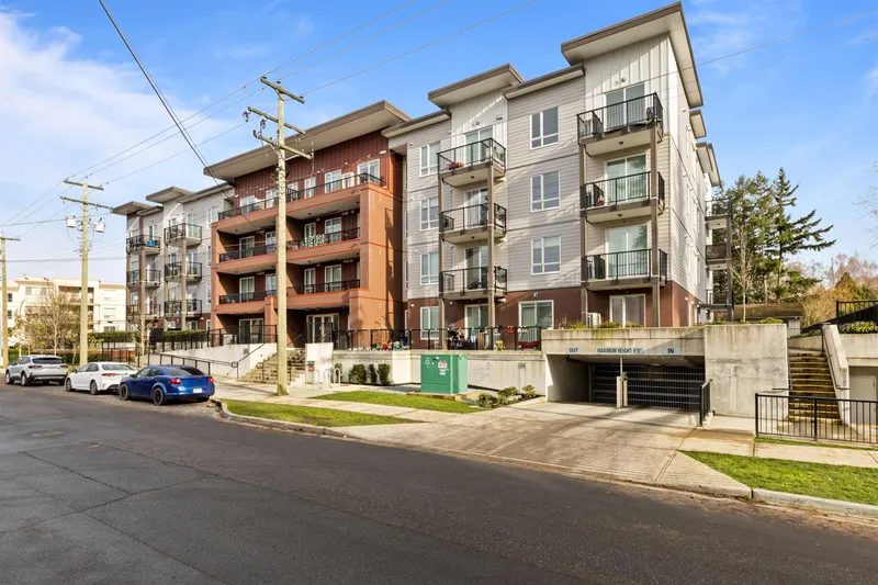 401 5420 208 STREET - photo 3 of 25