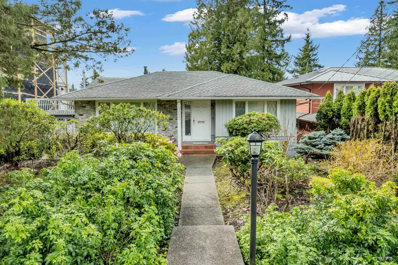 4850 PORTLAND STREET - photo 2 of 25