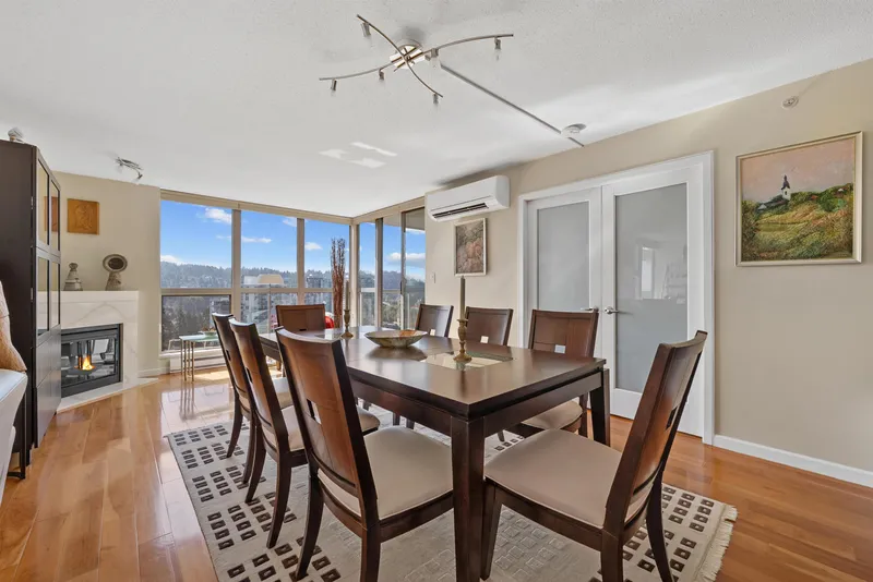 2103 290 NEWPORT DRIVE - photo 4 of 25