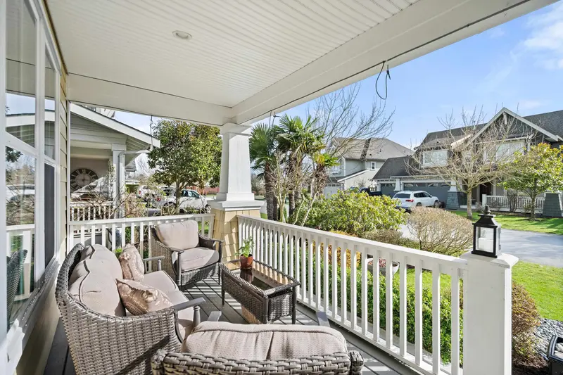 3711 142ND STREET - photo 2 of 25