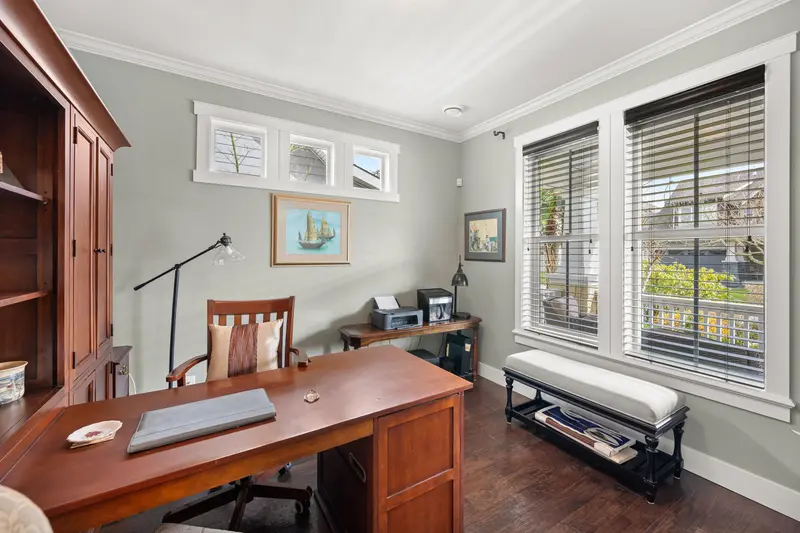 3711 142ND STREET - photo 4 of 25