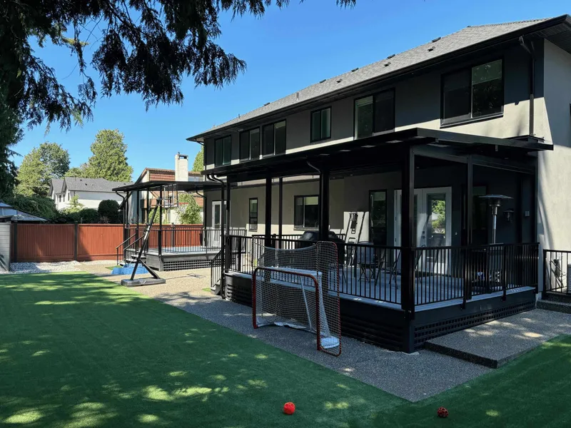 4820 7A AVENUE - photo 3 of 25