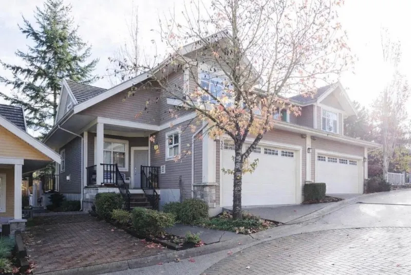 32 15237 36 AVENUE - photo 1 of 25