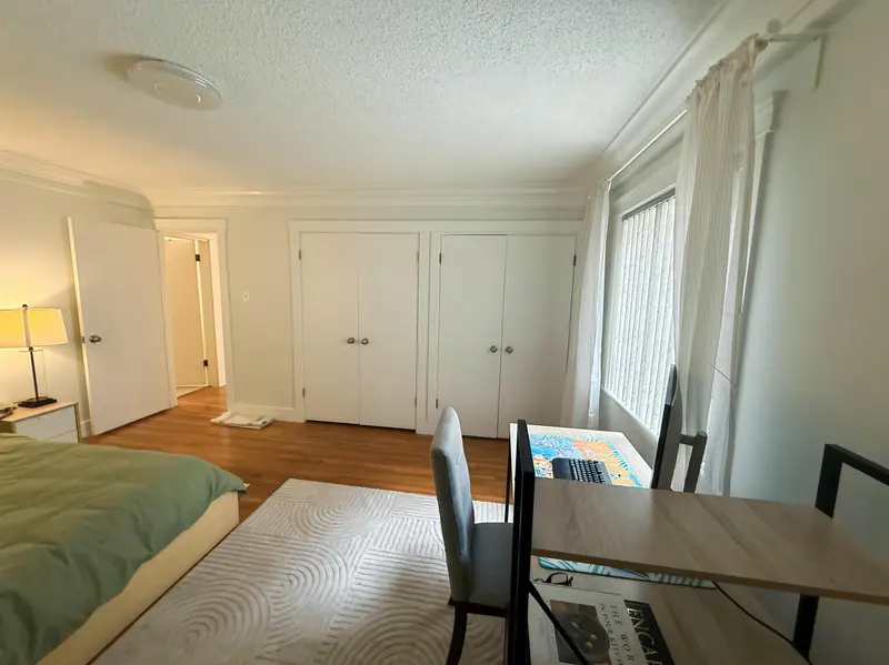 109 815 FOURTH AVENUE - photo 4 of 25